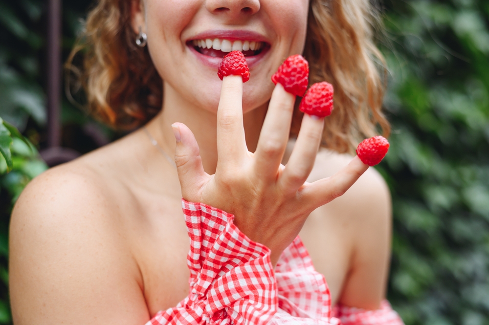 Close,Up,Cropped,Young,Smiling,Woman,In,Pink,Dress,Put