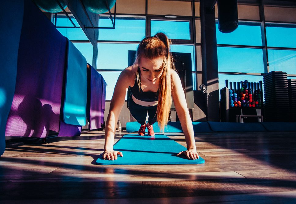 The,Girl,Is,Engaged,In,Fitness,In,The,Gym.,Toned