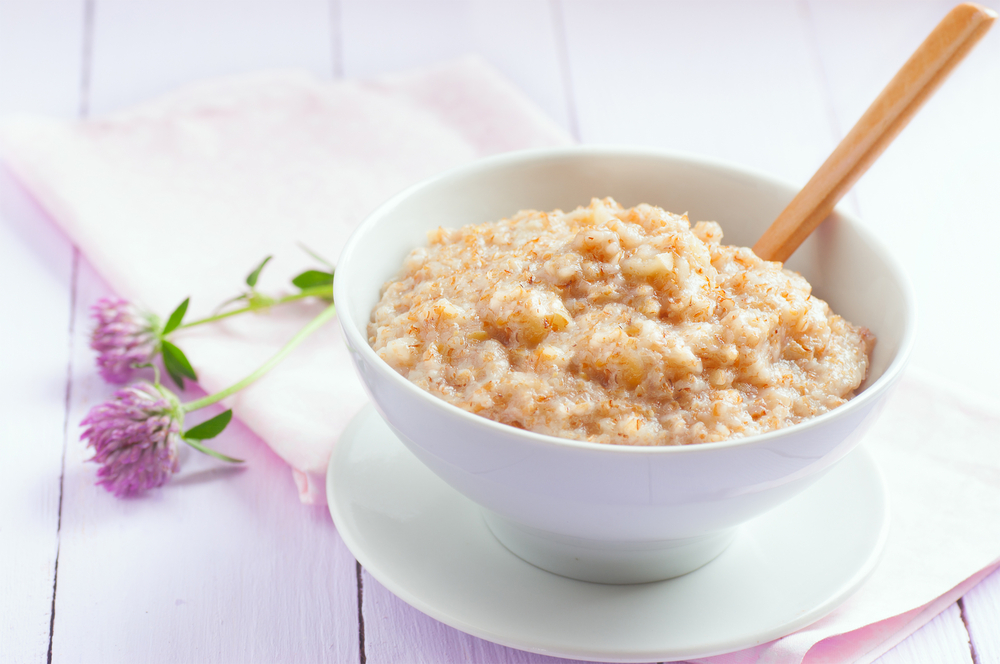 Oatmeal,In,A,White,Plate,On,The,Table,,Selective,Focus