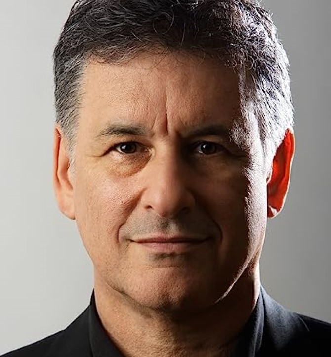 Daniel J. Levitin (r)