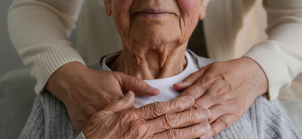 How old was the oldest woman living in Ikaria